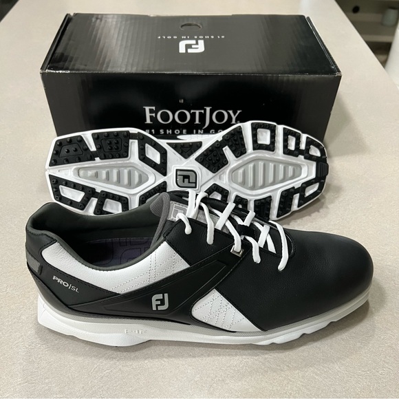 boys golf shoes size 2